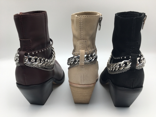 Stivali bassi del vestito delle donne di cuoio di nappa morbido nero con la chiusura lampo di YKK, progettazione del metallo dell'anello a D, tallone di legno solido del quadrato