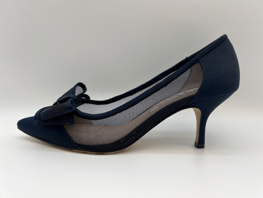 Nero respirabile di cuoio delle scarpe di vestito delle donne dello SGS indicato ha chiuso Toe Heels With Mesh Butterfly