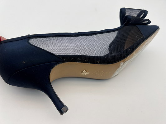Nero respirabile di cuoio delle scarpe di vestito delle donne dello SGS indicato ha chiuso Toe Heels With Mesh Butterfly