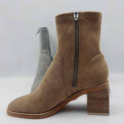 La caviglia della stampa del leopardo delle signore dell'ufficio inizializza la tomaia beige di Tan Black Soft Nappa Leather