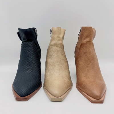 ODM/OEM di cuoio degli stivali del vestito delle donne di Brown con due Tone Finish