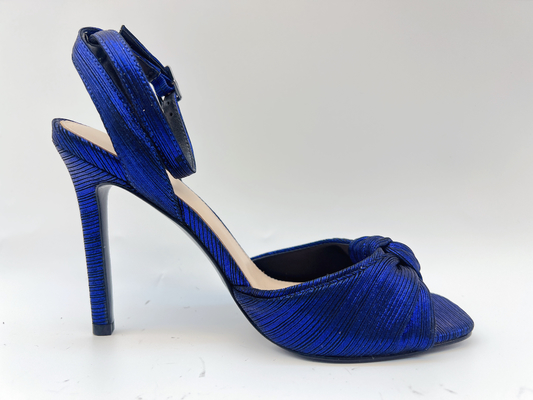 Le signore superiori tessute delicatamente rivestono di pelle lo stiletto porpora elegante Toe Heel Sandals aperto dei sandali