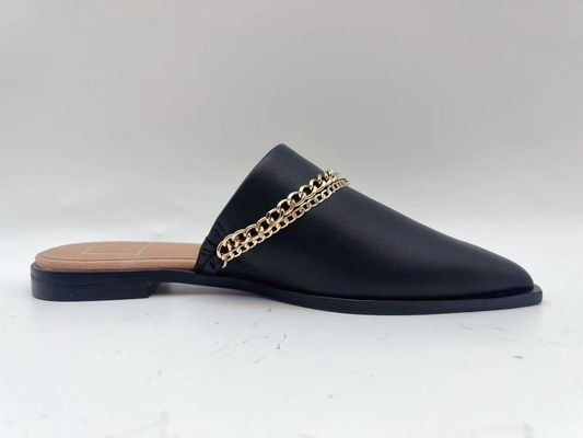 Le scarpe casuali piane nere delle donne dello SGS, Toe Slippers chiuso nero di un pezzo