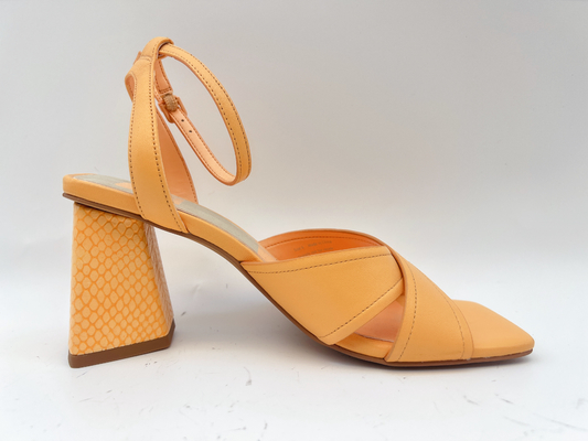 L'arancia ha tallonato pantofole trasversali della cinghia del quadrato di Toe Sandals delle donne di cuoio del ODM/OEM
