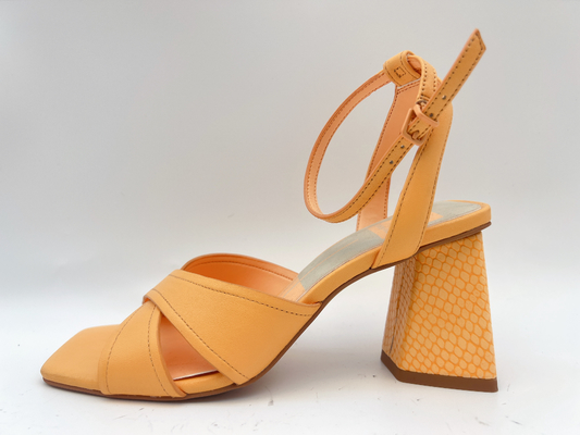 L'arancia ha tallonato pantofole trasversali della cinghia del quadrato di Toe Sandals delle donne di cuoio del ODM/OEM