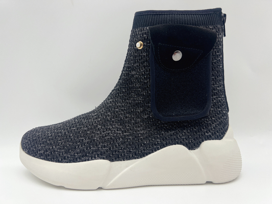 La marina resistente delle scarpe di lavoro dello slittamento nero delle donne mescola comodo