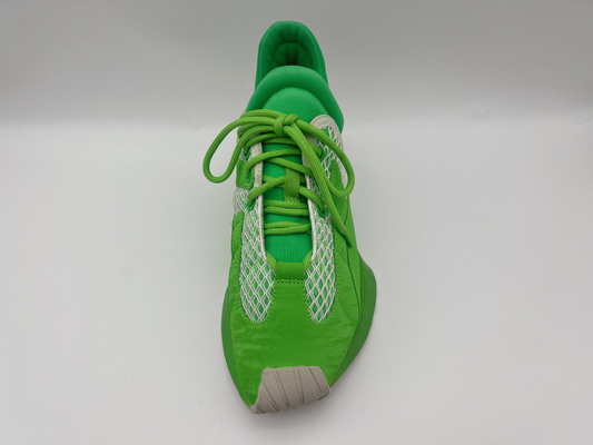 Non slitti le scarpe di pallacanestro delle donne verdi casuali delle scarpe di sport atletici