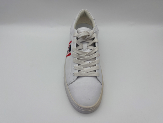 Gli anti sport alla moda di scivolo calza il tennis di cuoio delle donne bianche calza bianco