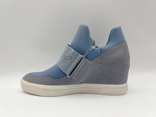 Nubuck morbido comodo riveste di pelle le donne calza un'unità Outsole di gomma con il lattice di Pusable