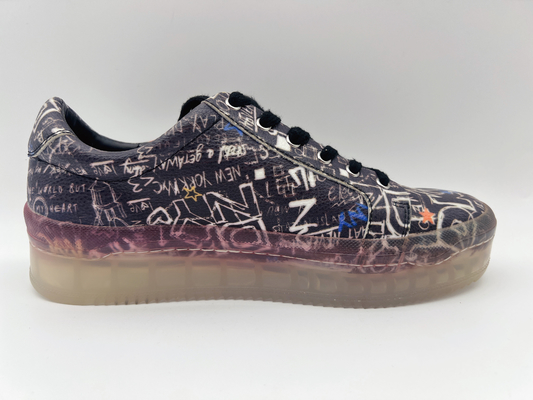 Il cuoio delle donne della stampa del cielo allacciare slittamento nero delle scarpe casuali resistente