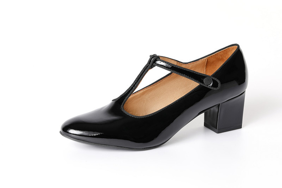 Il cuoio bianco nero pompa il tallone dell'ABS di Poited Toe Closed Toe With 2cm delle scarpe delle donne