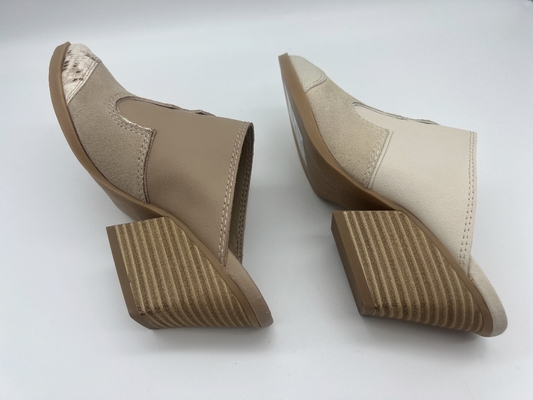 Toe Shoes Tan aguzzo delle donne dell'OEM/scarpe casuali del bianco sporco con TPR Outsole