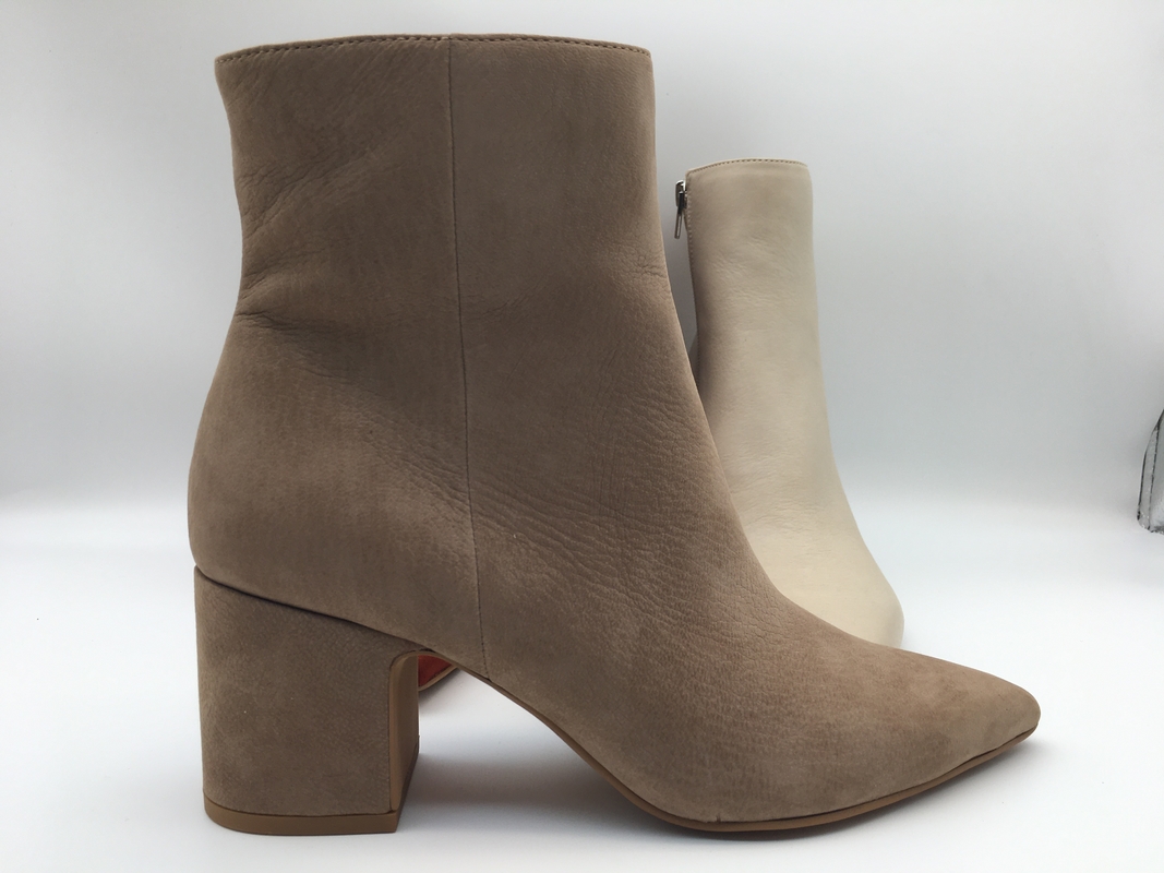 stivali aguzzi della caviglia del vestito dal dito del piede delle donne, cuoio molle di nappa della pelle scamosciata della mucca con la chiusura lampo di YKK, talloni di legno solidi con outsole di gomma