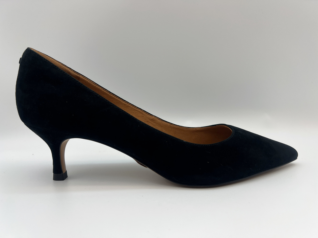Pelle scamosciato molle del nero chiuso di Toe Low Heel Dress Shoes delle donne comode nere