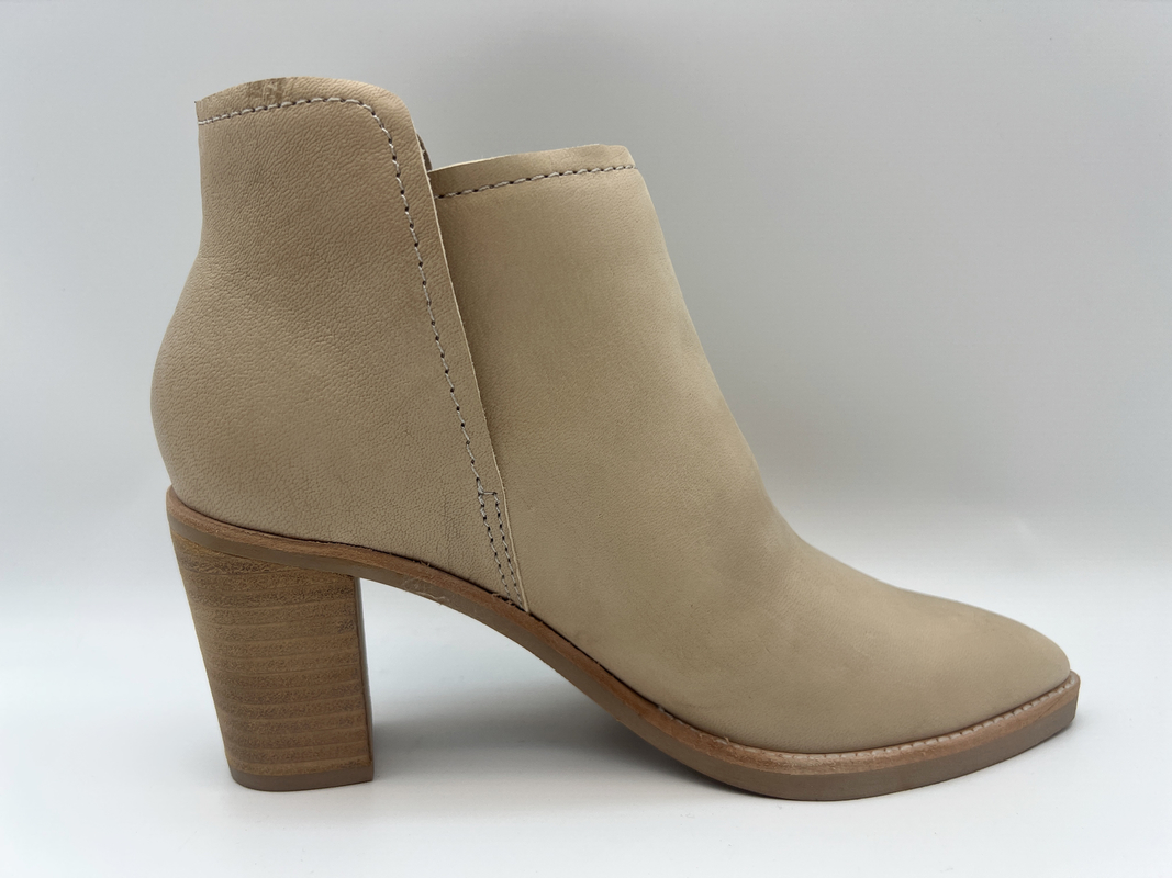 Scarpe di vestito di cuoio delle donne beige dell'involucro pieno TPR comodo Outsole con il lattice di Pusable