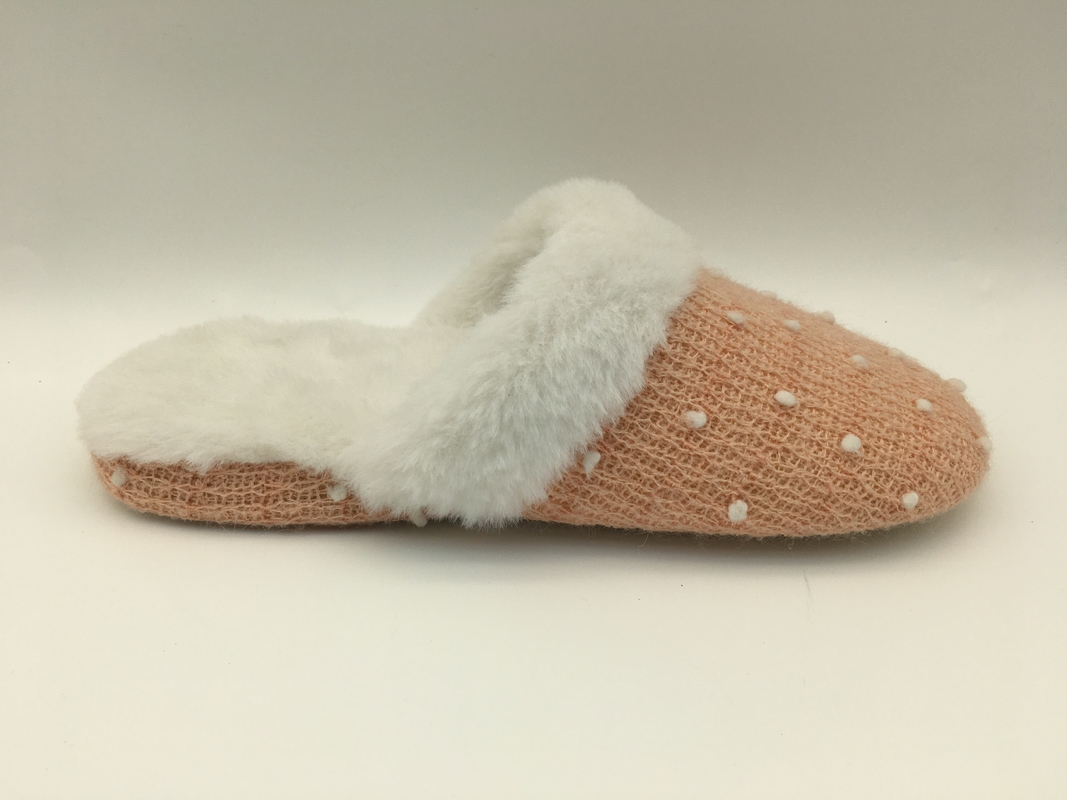 Le pantofole di signore molli dell'inverno tosano Toe Flat Shoes With Soft chiuso tricottano/tomaia del vello
